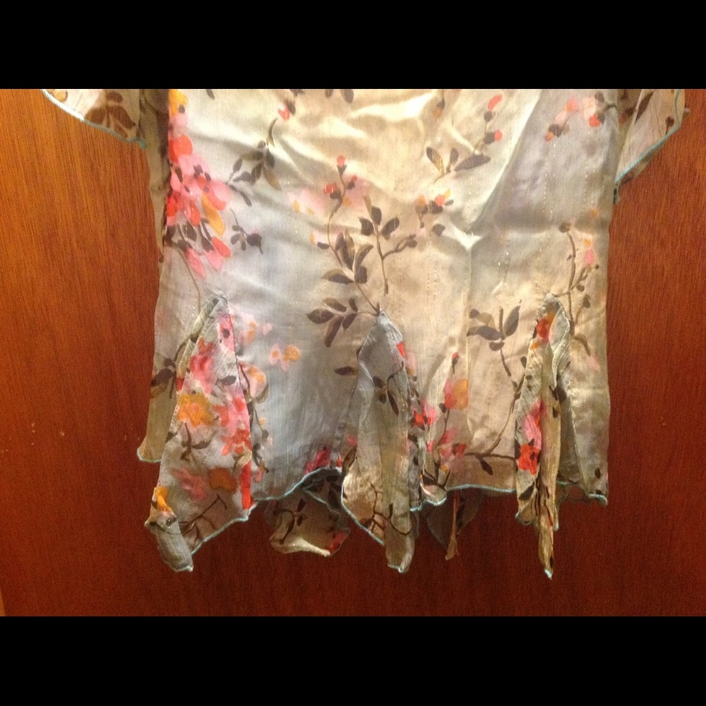 LAST CHANCE- Beautiful unique blouse - Picture 3 of 5